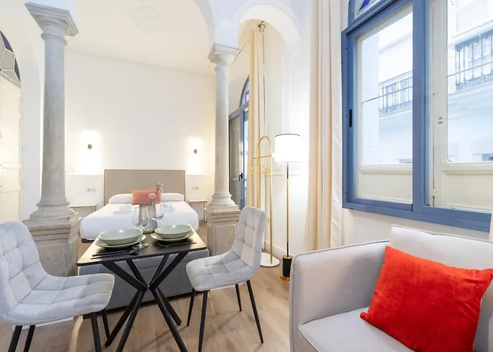 Cozy & Renovated Studio -Center